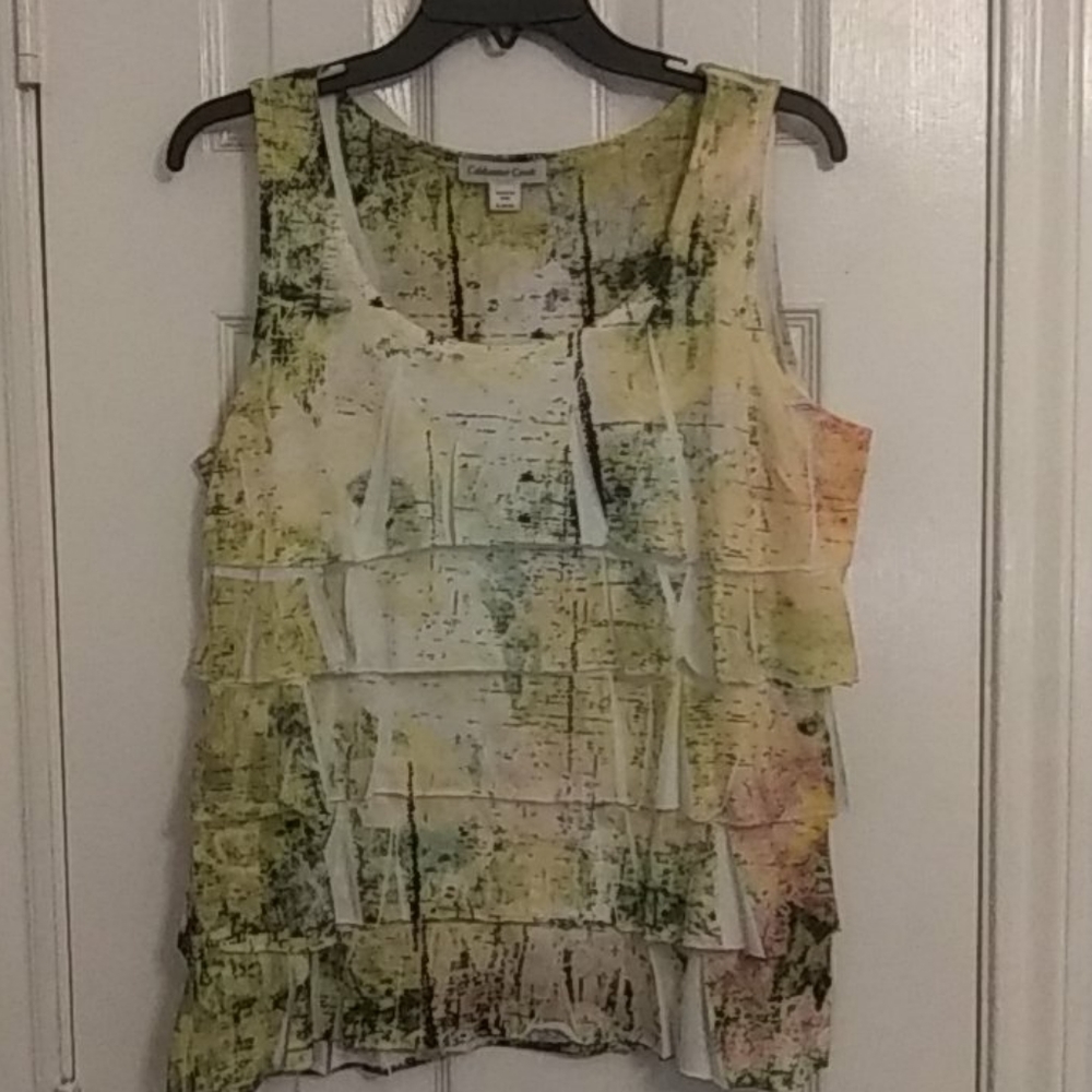 Women's layered ruffle sleeveless shirt